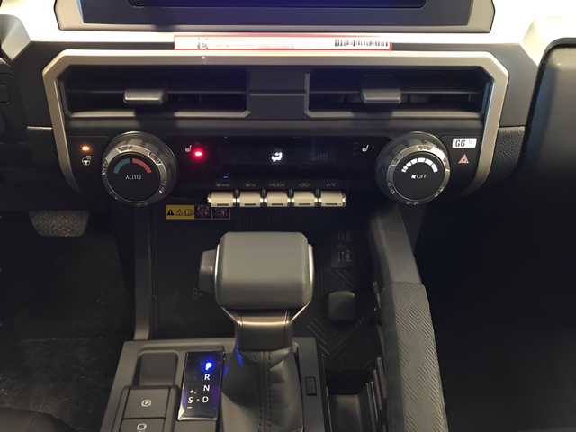 2026 Toyota Tacoma SR5 - Photo 16