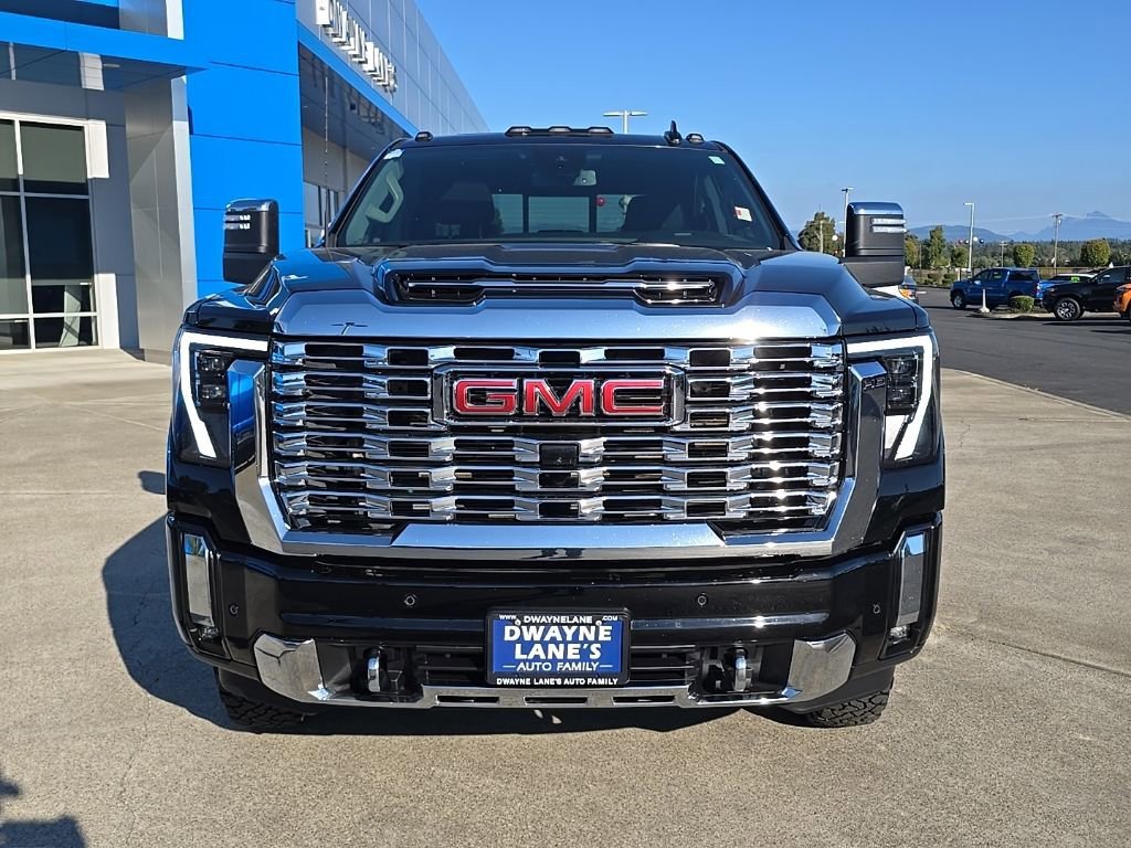 2025 GMC Sierra 3500HD Denali - Photo 9