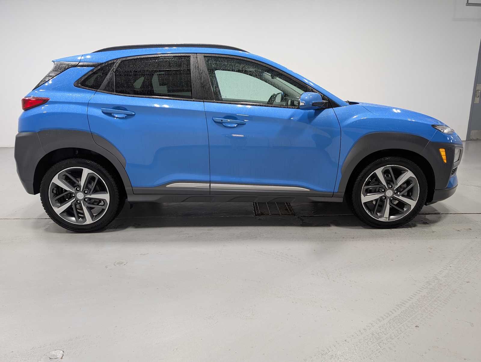 Used 2020 Surf Blue Hyundai Ultimate image 7
