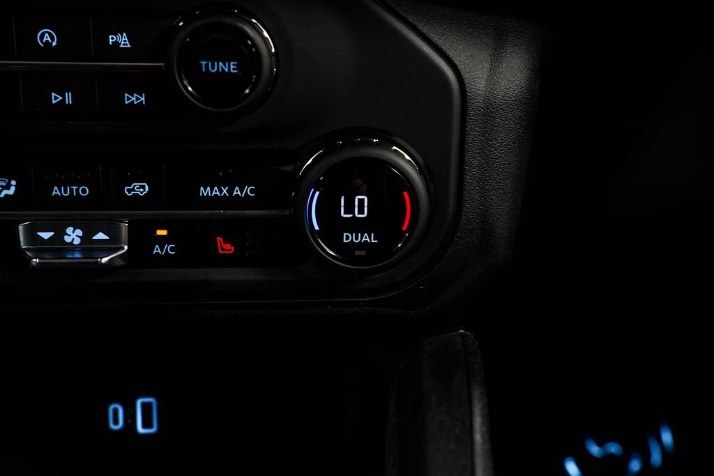 Used 2024 Gray Ford Raptor image 28