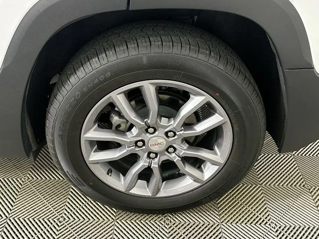 Certified Pre-Owned 2024 GMC Terrain SLT