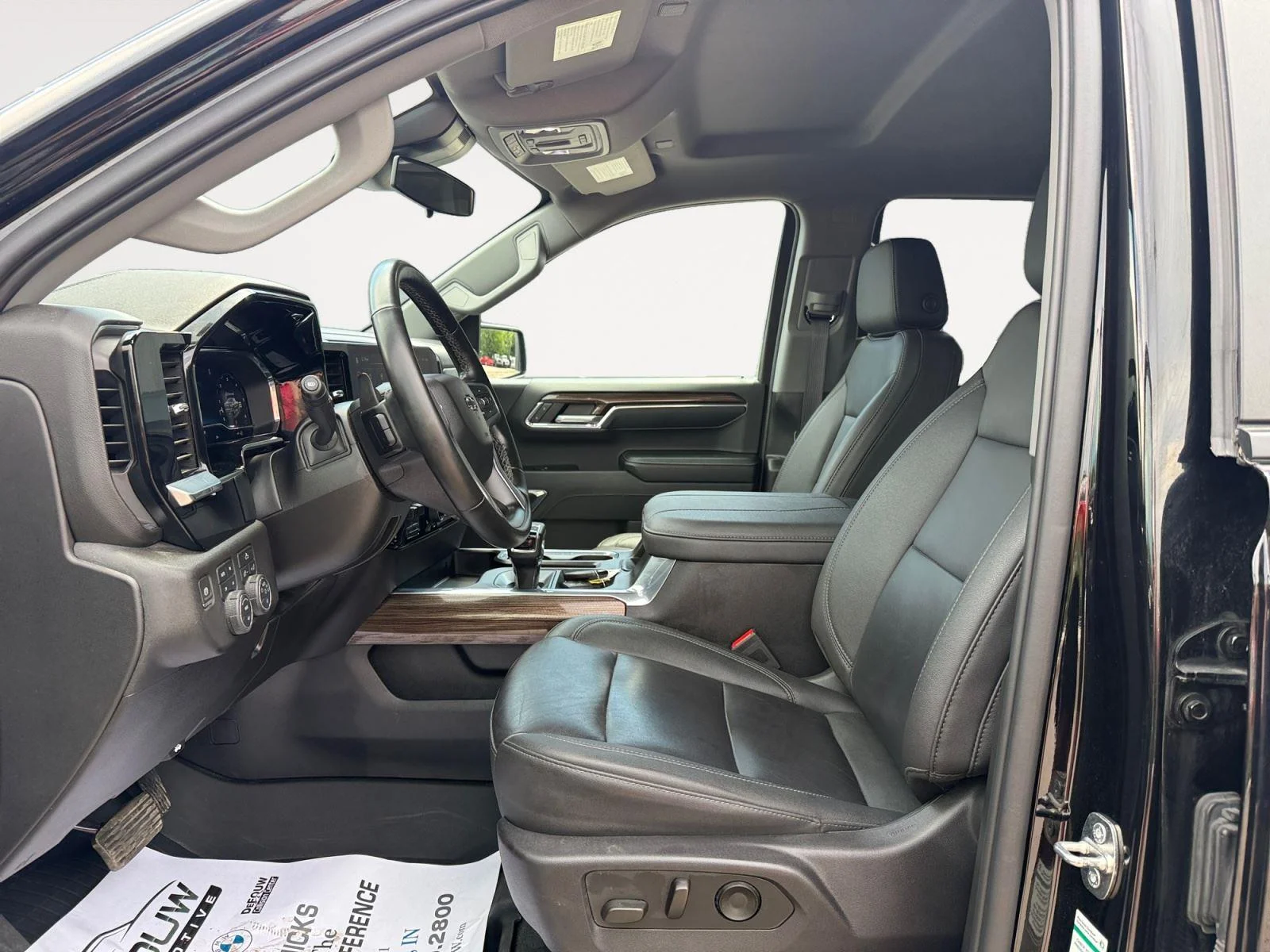 Used 2024 Black Chevrolet RST image 10