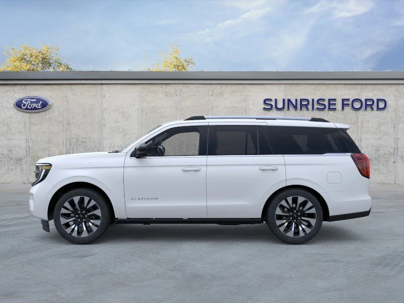 New 2026 Star White Metallic Tri-Coat Ford Platinum® image 3