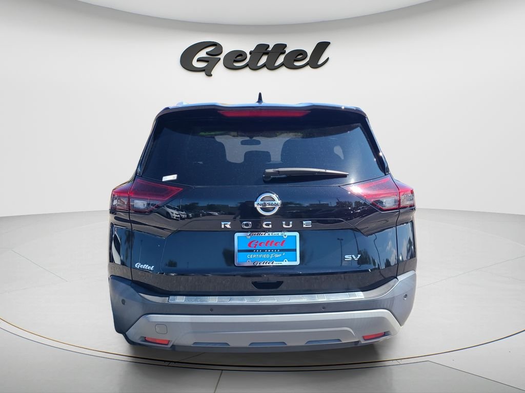 Used 2021 Black Nissan SV image 6