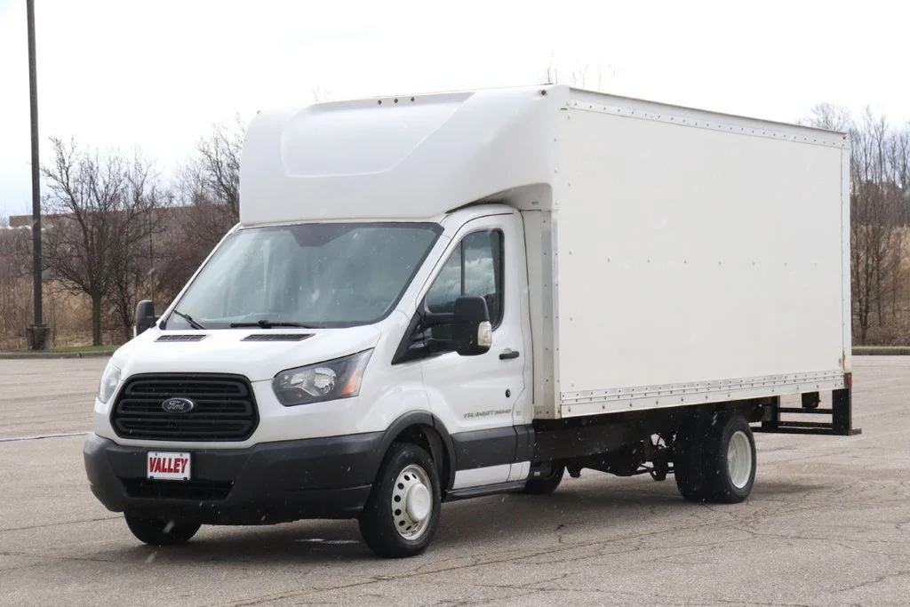 Used 2015 White Ford Base image 5