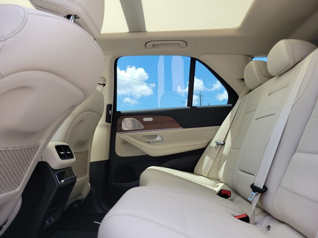 New 2026 Polar White Mercedes-Benz GLE 350 image 10