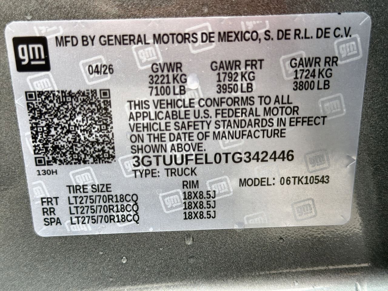 New 2026 Sterling Metallic GMC AT4X image 29