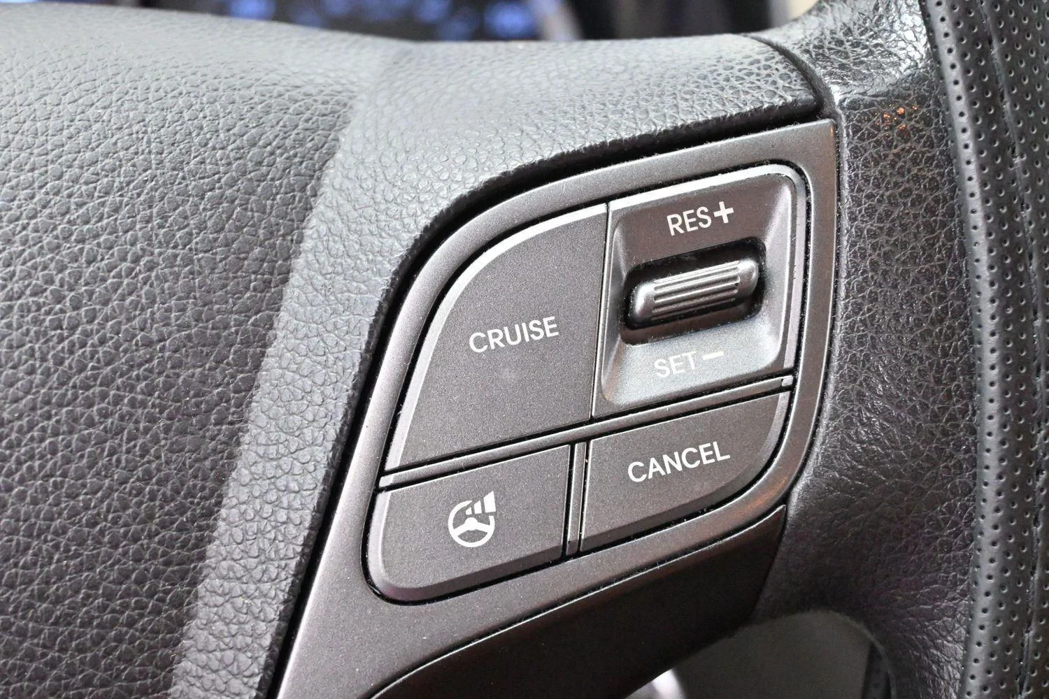 Used 2013 Cabo Bronze Hyundai Sport image 19