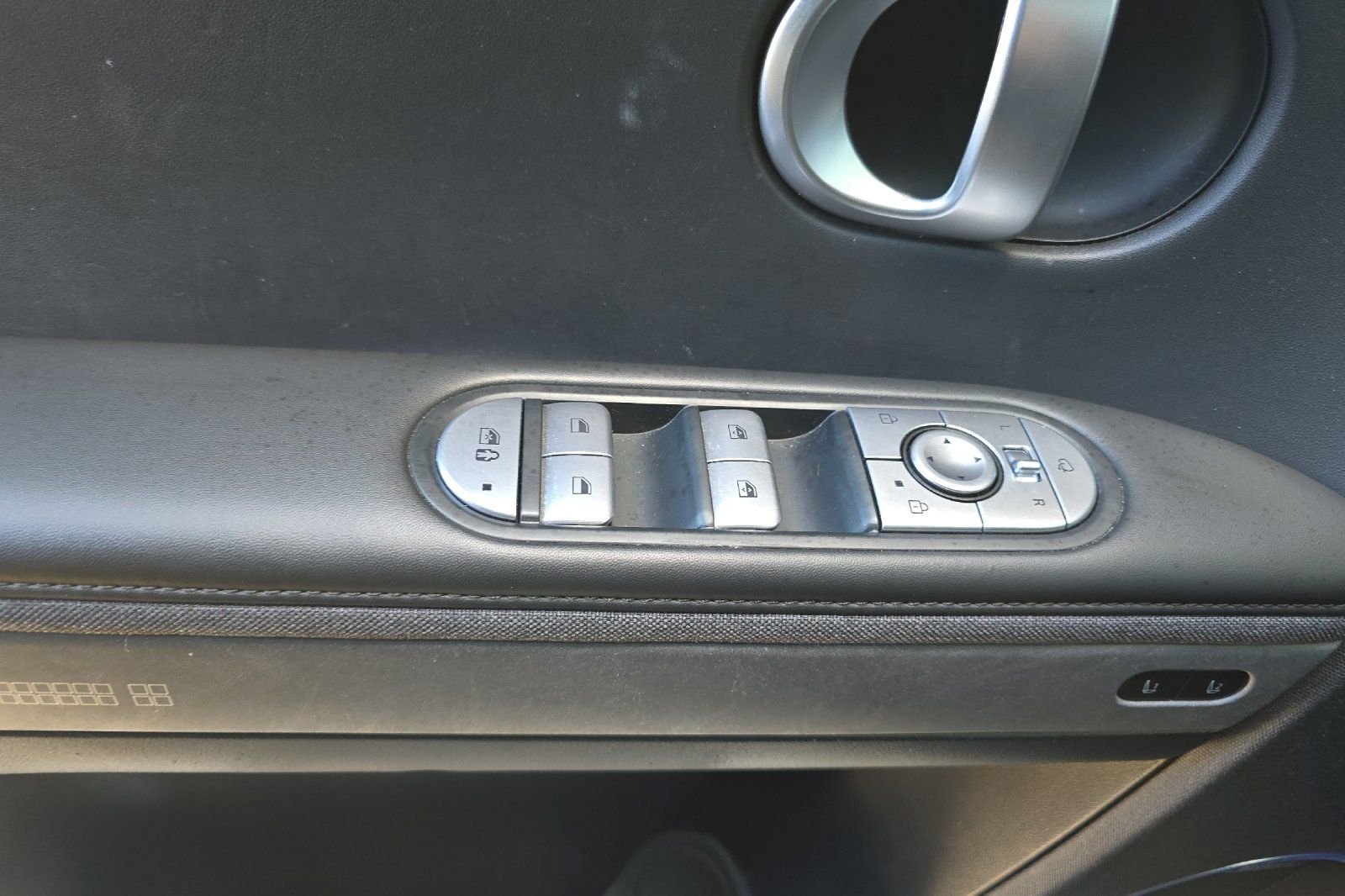 Used 2024 Blue Hyundai Limited image 11