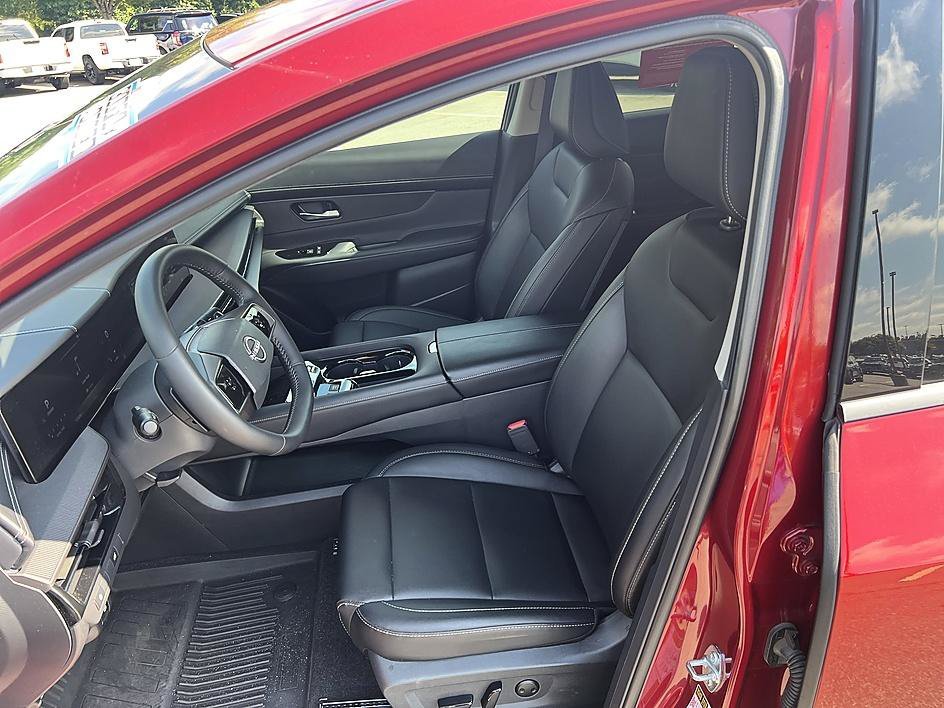 Used 2025 Scarlet Ember Tintcoat Nissan SV image 13