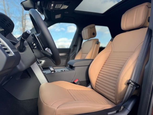 New 2026 Sedona Red Land Rover Gemini Edition image 14