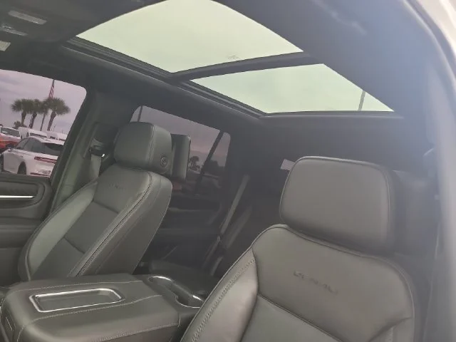 Used 2024 White GMC Denali image 25