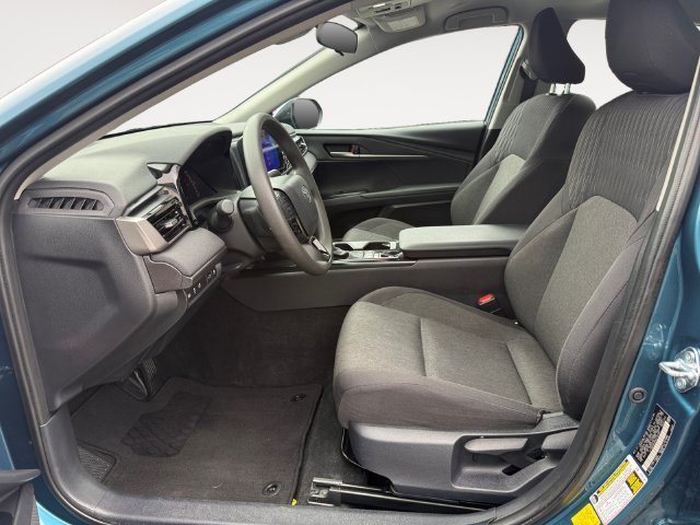 Used 2025 Ocean Toyota LE image 11