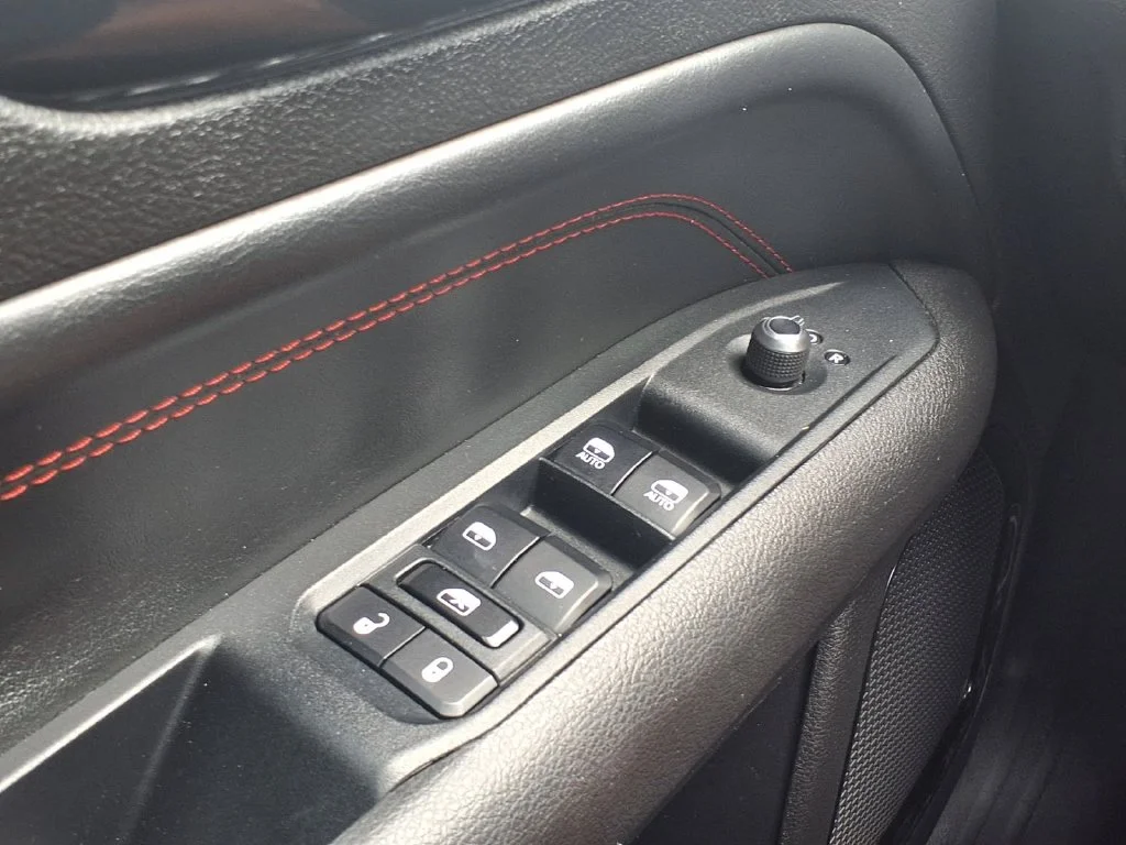 2025 Jeep Compass Trailhawk - Photo 14