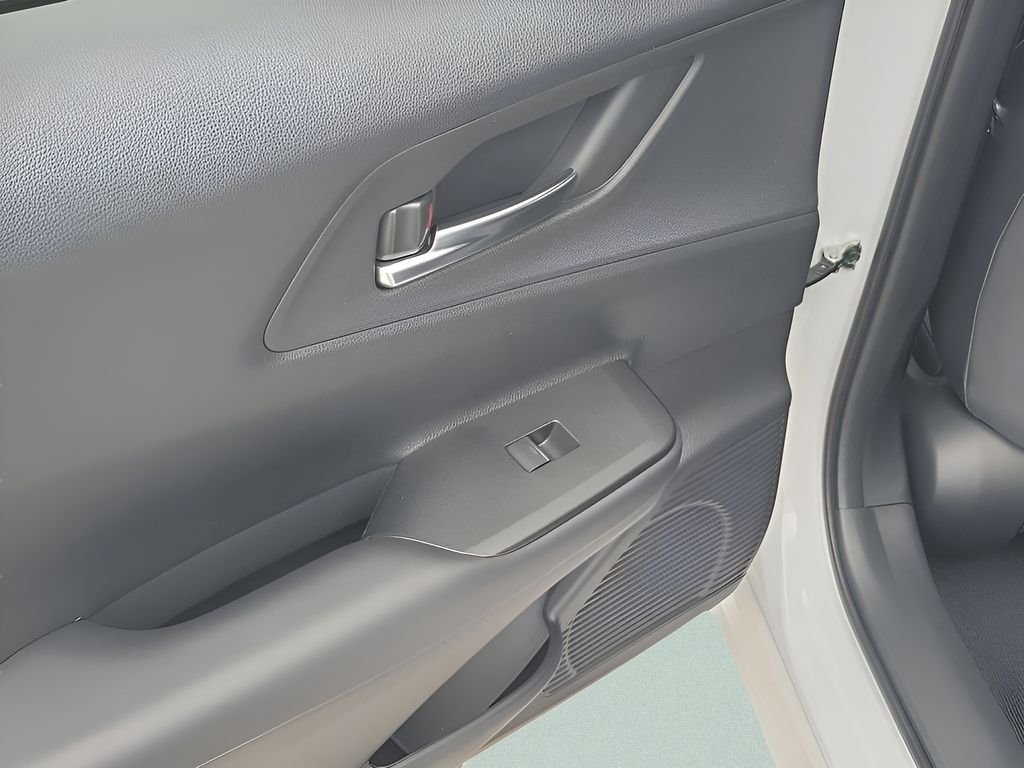2026 Toyota Prius Plug-in Hybrid XSE - Photo 37
