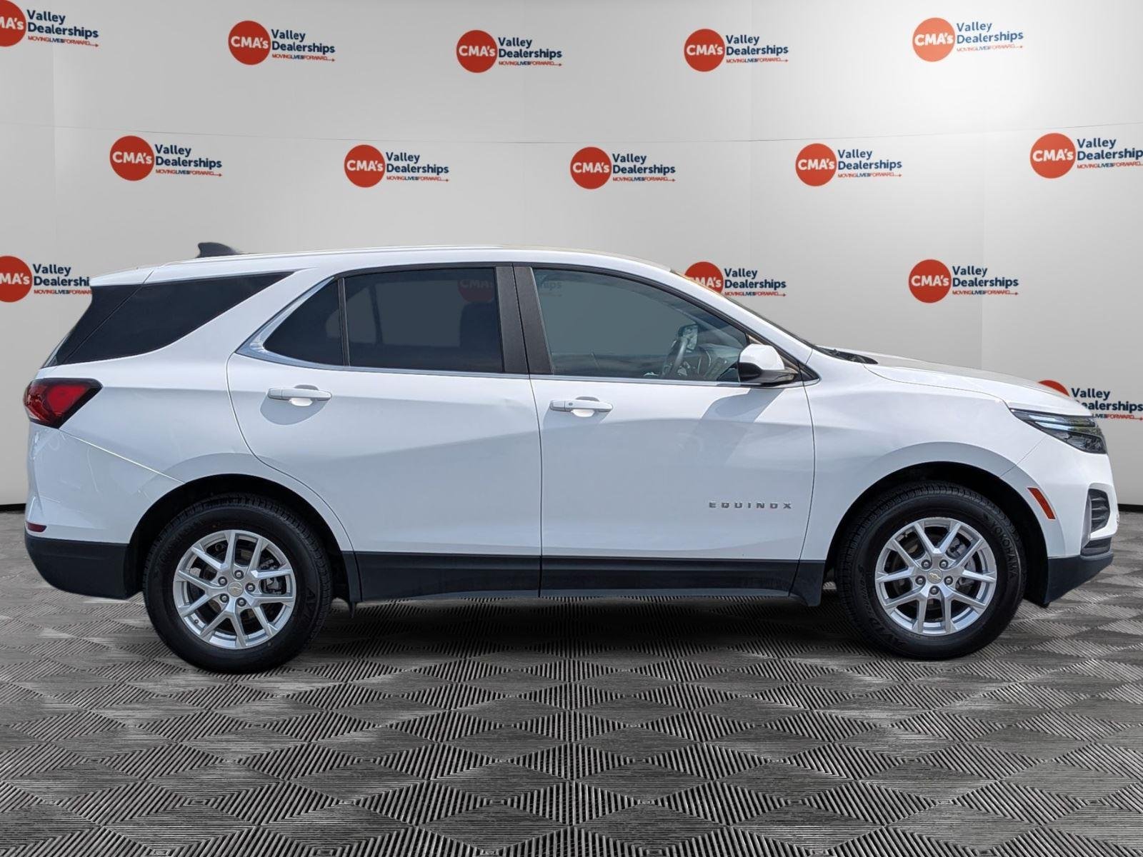 Used 2022 Summit White Chevrolet LT image 4