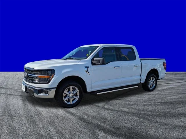 Certified Used 2025 Oxford White Ford XLT image 8