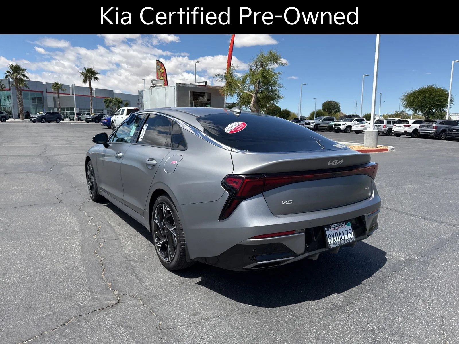 2025 Kia K5 GT-Line - Photo 9