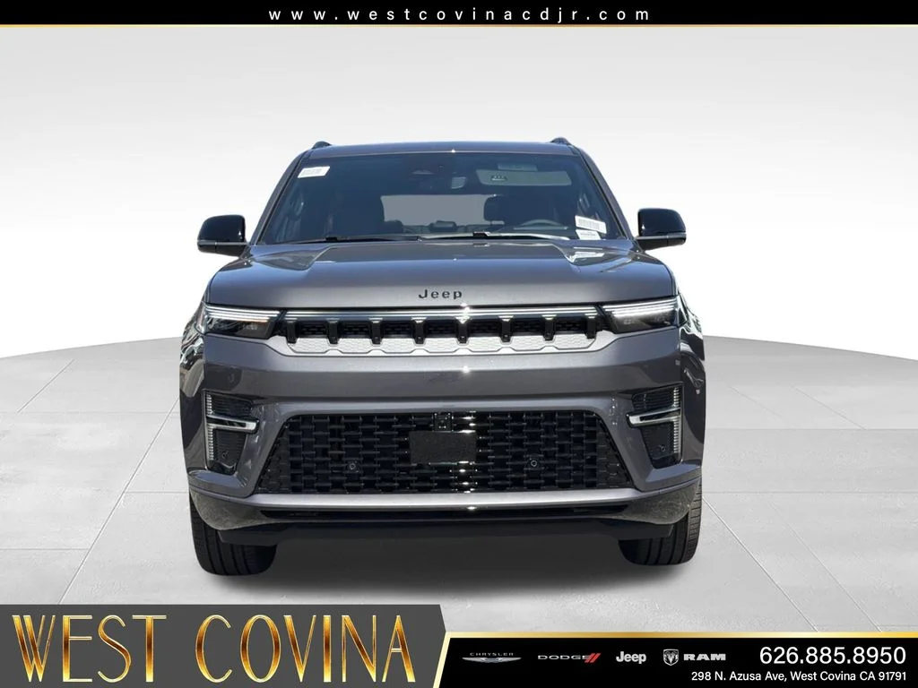 New 2026 Baltic-Gray Metallic Clear-Coat Exterior Paint Jeep Limited Reserve image 3