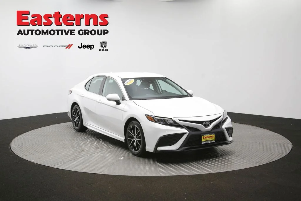 Used 2024 White Toyota SE image 49