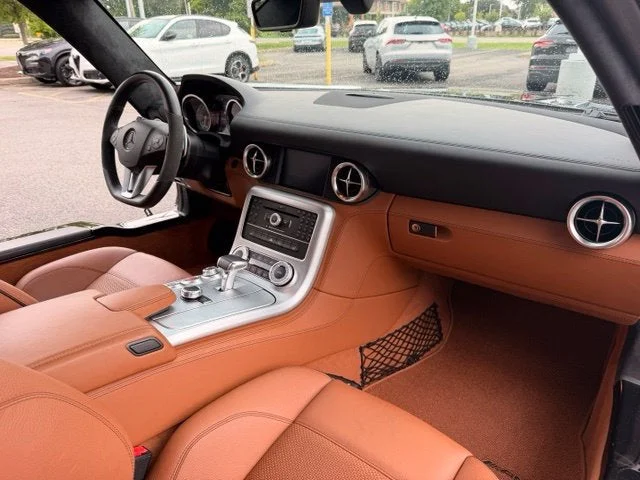 Used 2011 Black Mercedes-Benz Base image 14