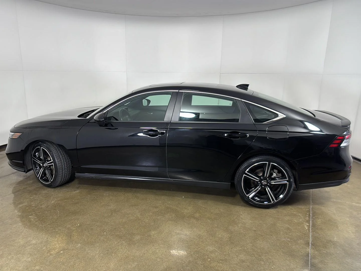 Used 2023 Crystal Black Pearl Honda Sport image 11