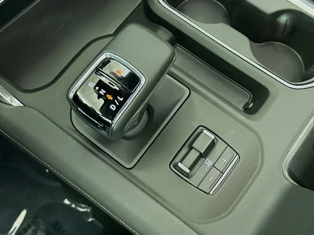 Used 2025 Black GMC Denali image 18