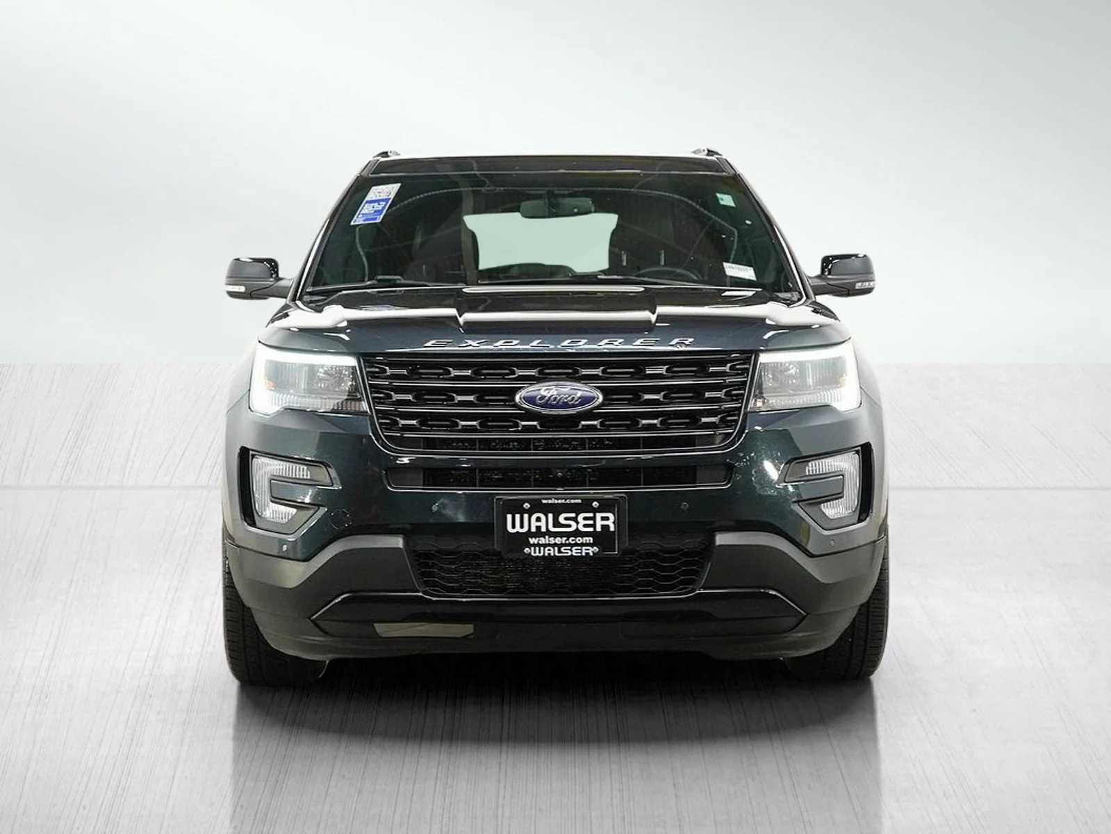 Used 2017 Quartz Metallic Ford Sport image 8