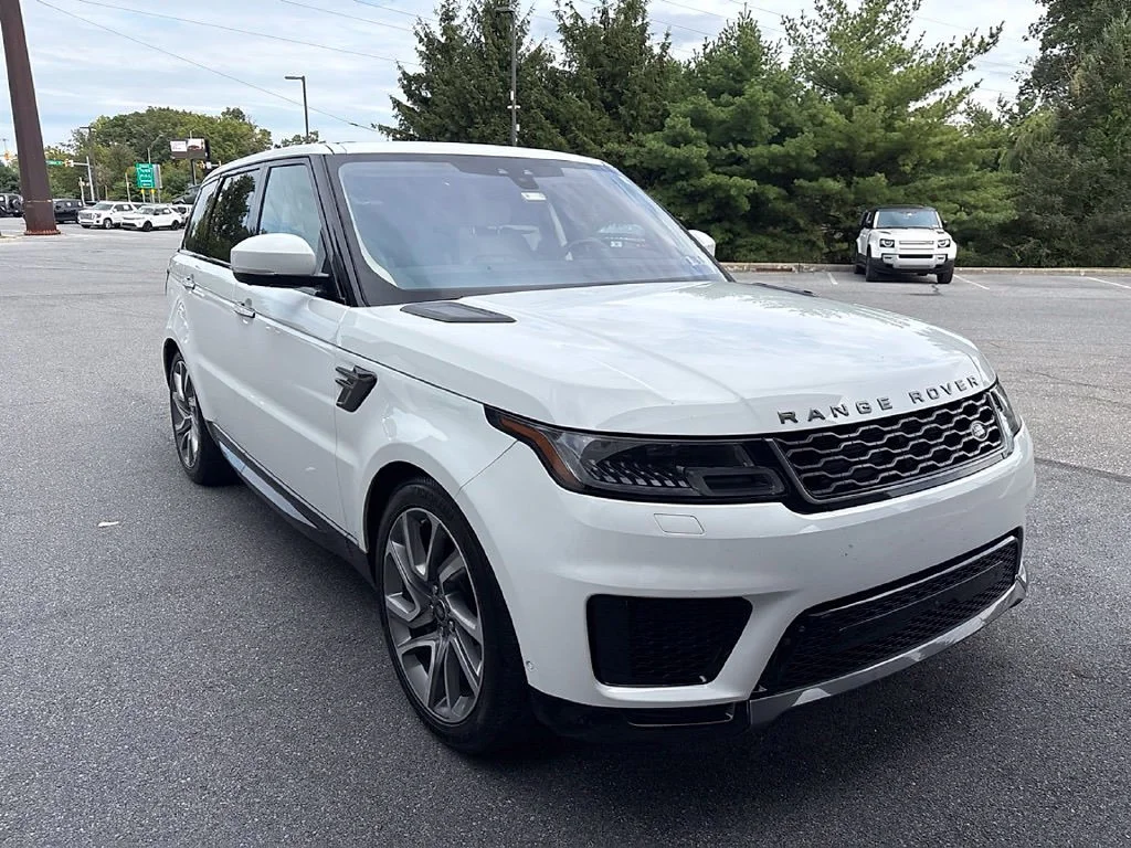 Used 2021  Land Rover HSE Silver Edition image 9