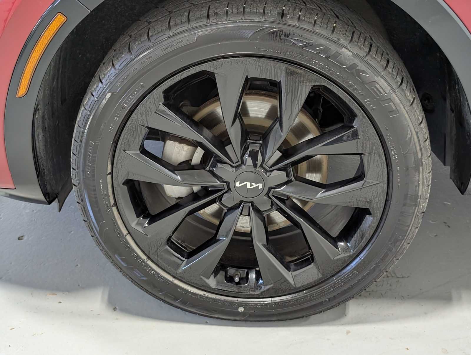 Used 2022 RED Kia SX image 3