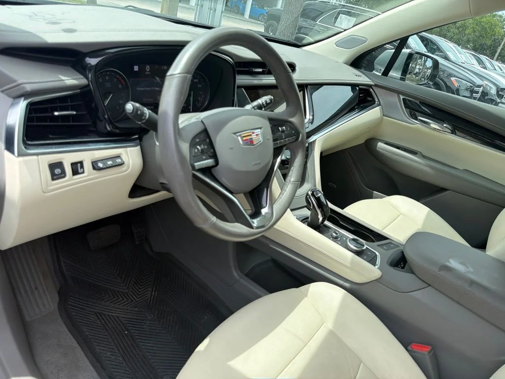 Certified Used 2024 Silver Metallic Cadillac Premium Luxury image 9