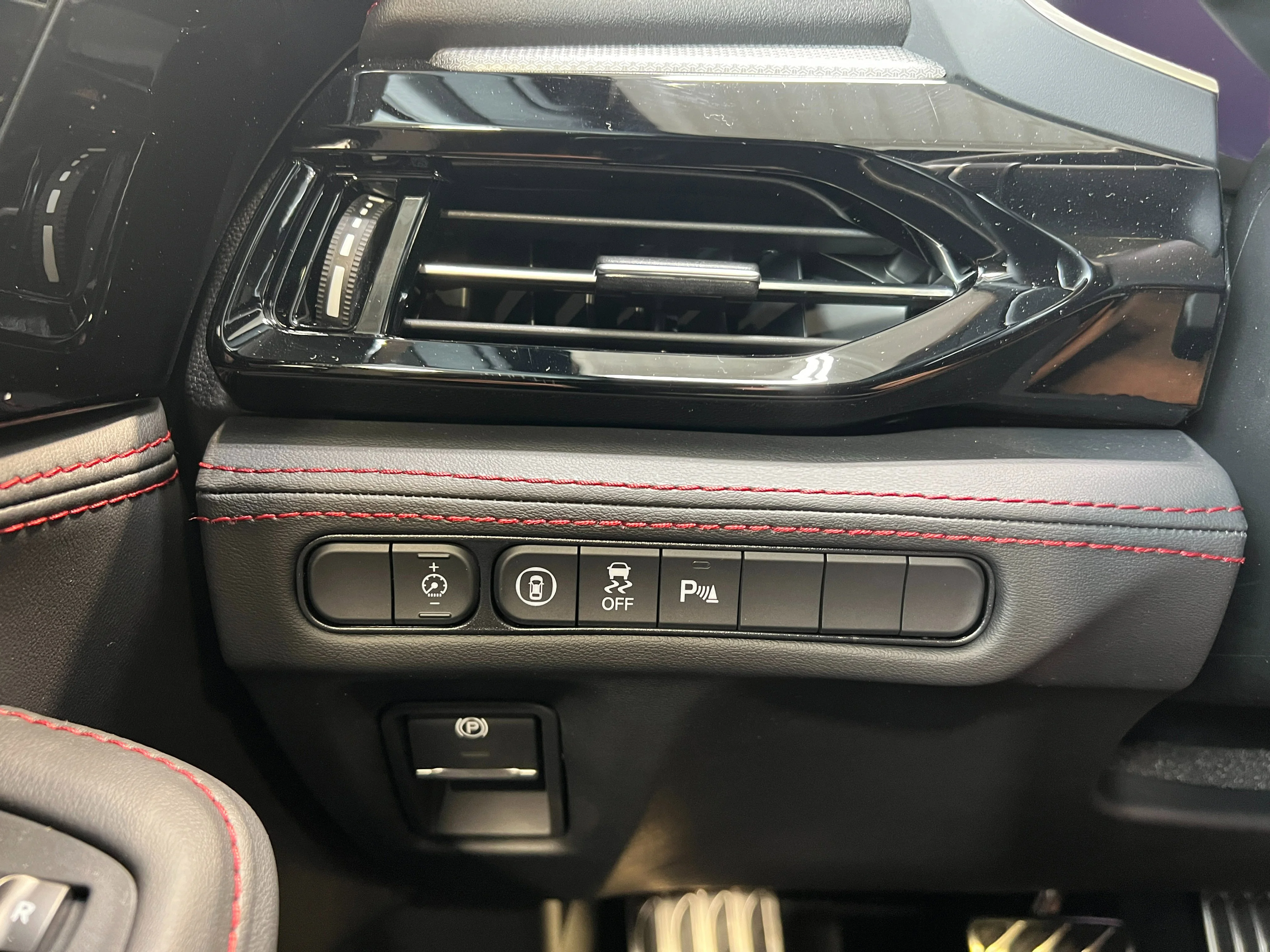 New 2026 Platinum White Pearl Acura w/A-Spec Package image 18