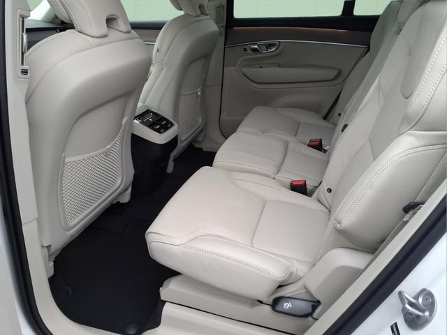 New 2026 Crystal White Volvo Ultra image 11