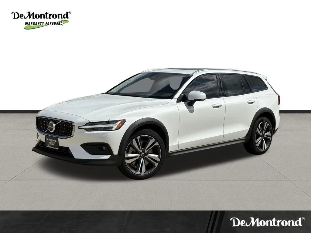 2026 Volvo V60 Cross Country B5 Plus AWD's photo
