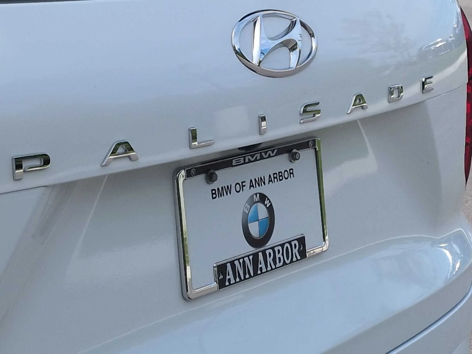Used 2022 White Hyundai Calligraphy image 13