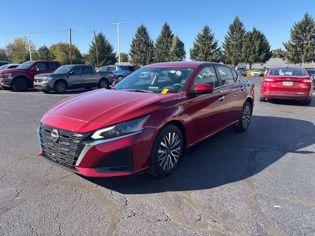 Certified Used 2023 Red Nissan 2.5 SV image 9