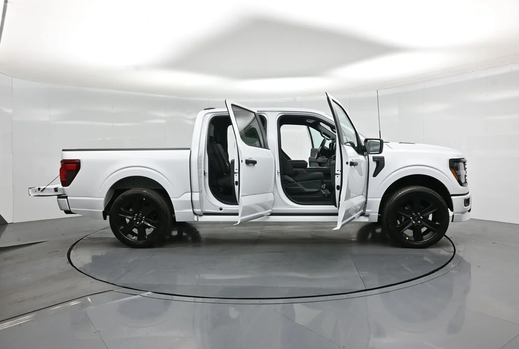 New 2026 Oxford White Ford STX image 4