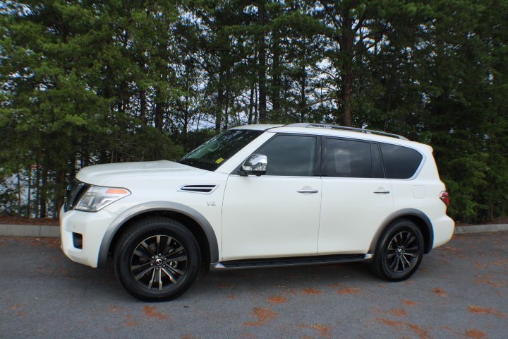 Used 2017 Pearl White Nissan Platinum image 4
