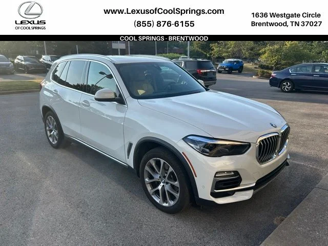 Used 2020 White BMW sDrive40i image 1