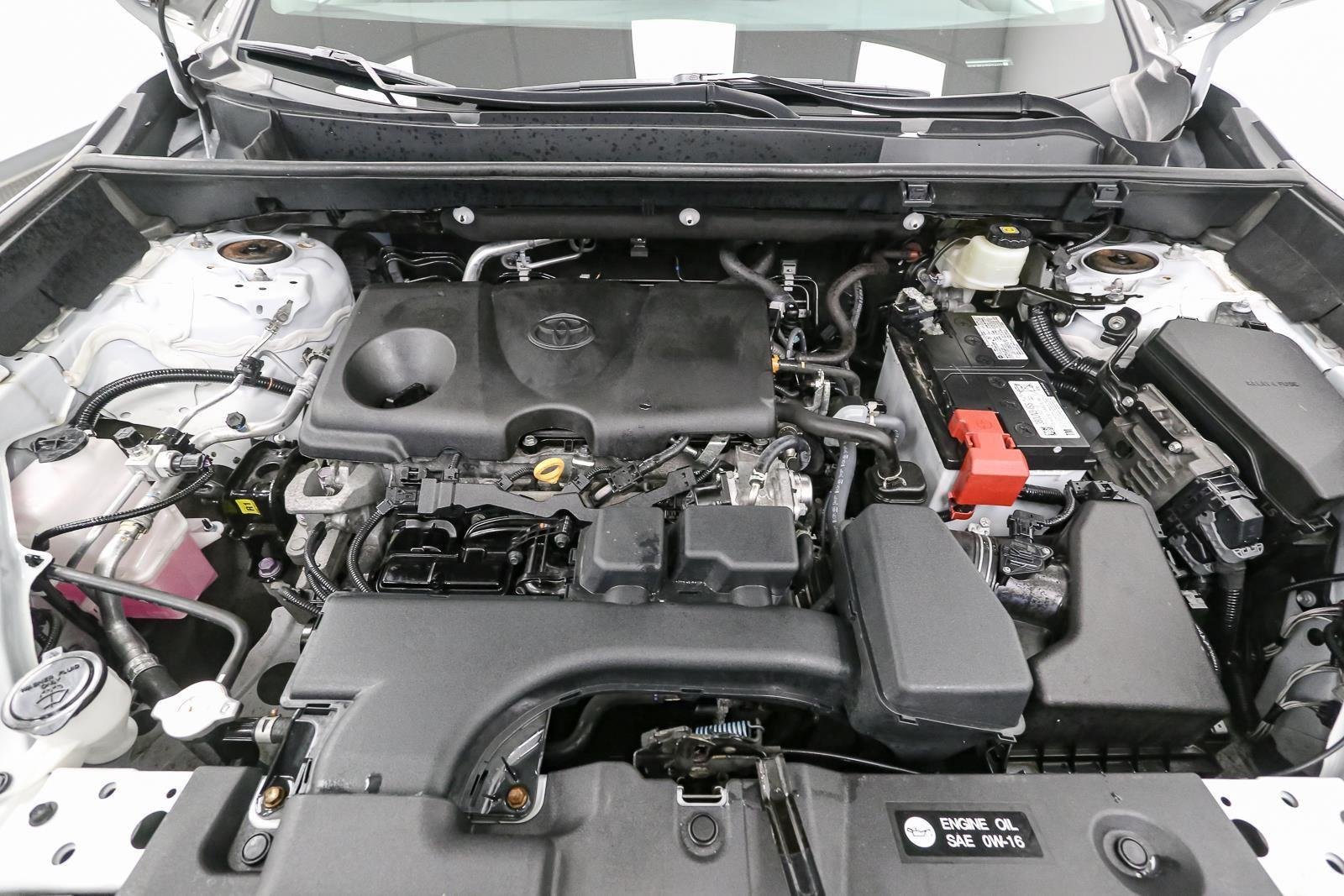 Used 2023 Ice Cap Toyota LE image 13