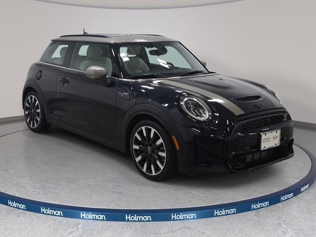 Certified Used 2024 Black MINI Iconic image 3