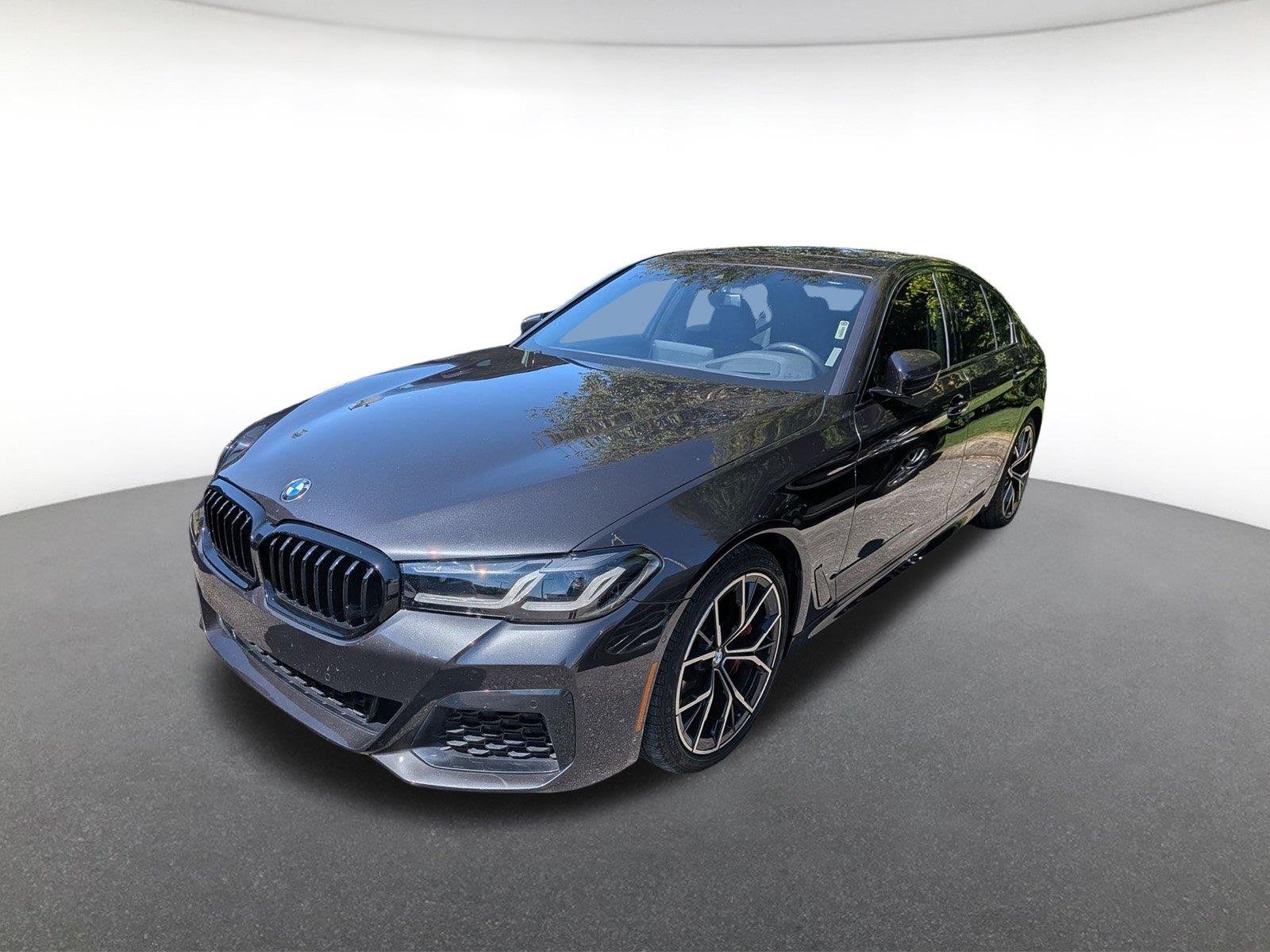 Used 2023 Dark Graphite Metallic BMW 530i xDrive image 1