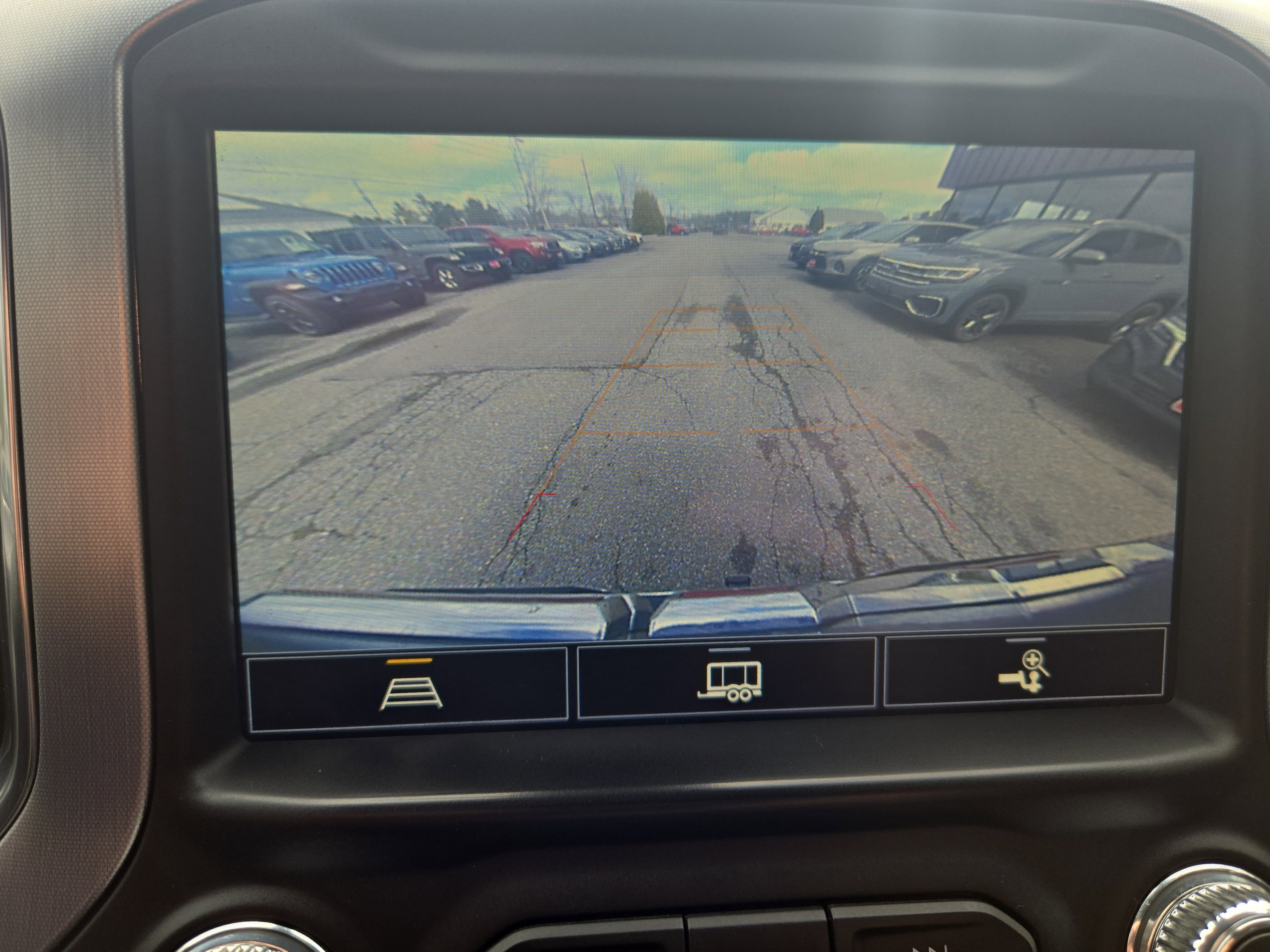 Used 2021 Satin Steel Metallic GMC SLT image 18