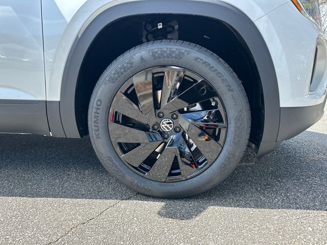 New 2026 White Volkswagen 2.0T SE w/Technology image 28