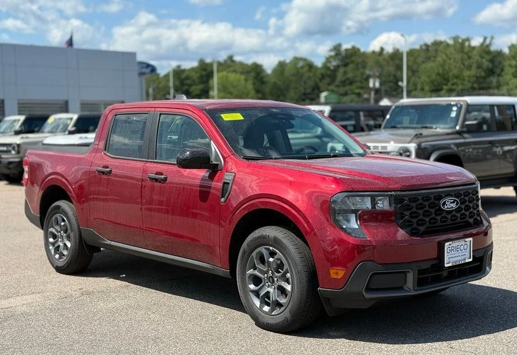New 2026 Red Ford XLT image 1