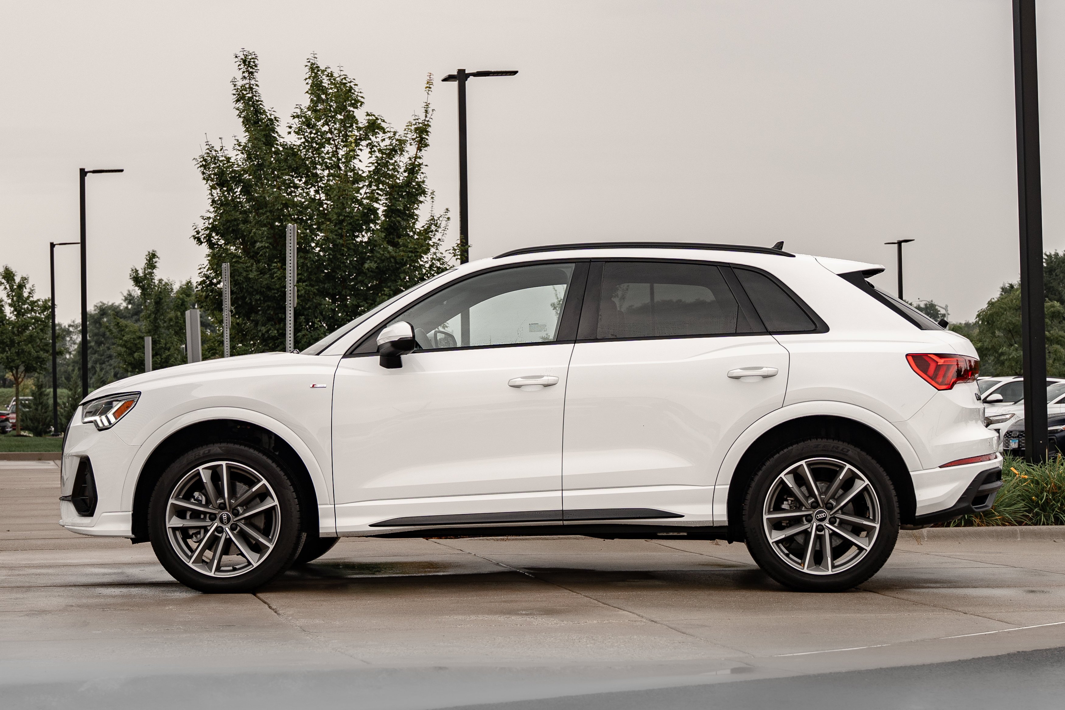Certified Used 2025 Arkona White Audi S line Premium image 6