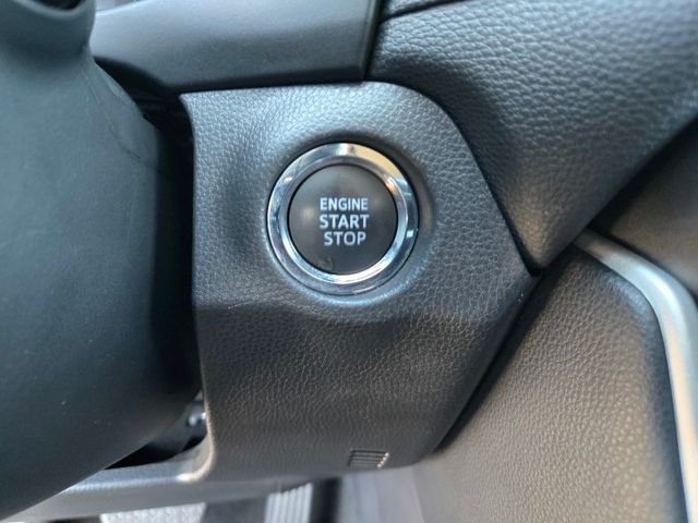 Used 2025  Toyota XLE image 16