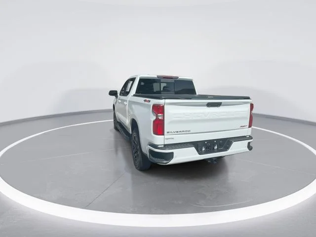 Used 2023 White Chevrolet RST image 6
