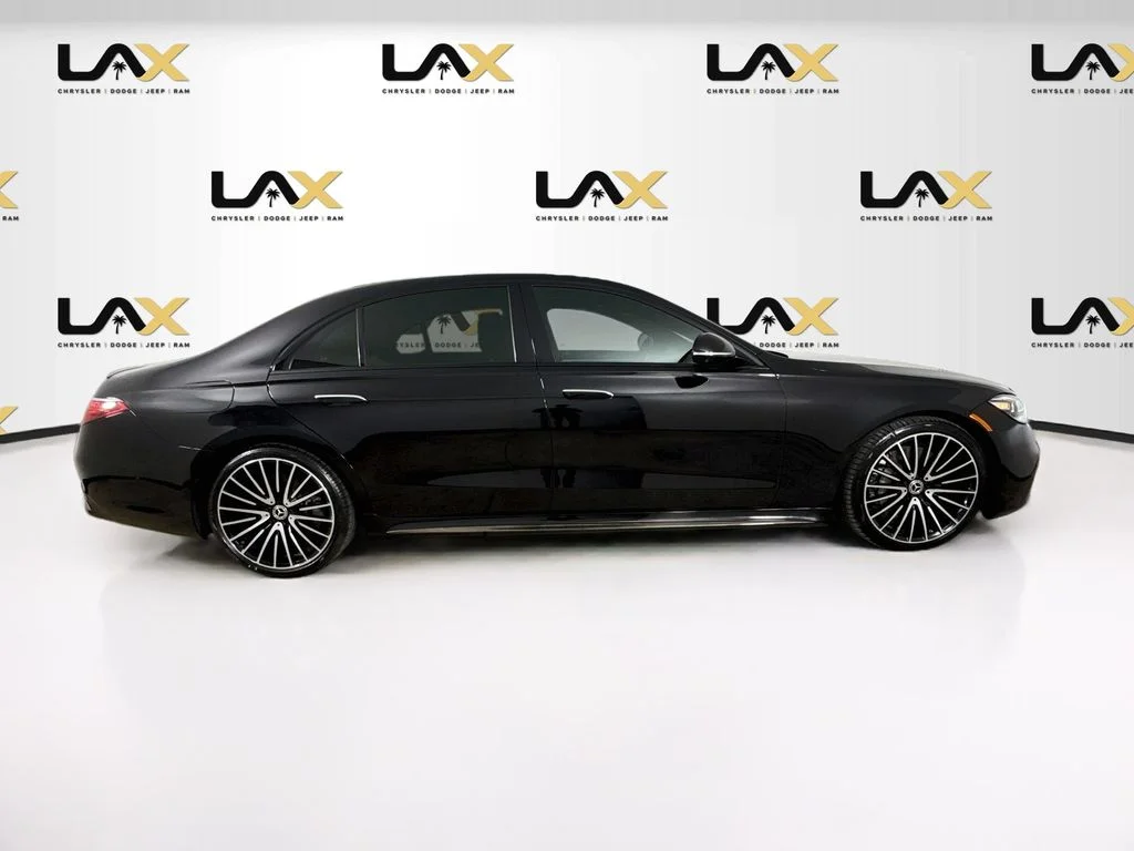Used 2023 Black Mercedes-Benz S 580 image 8
