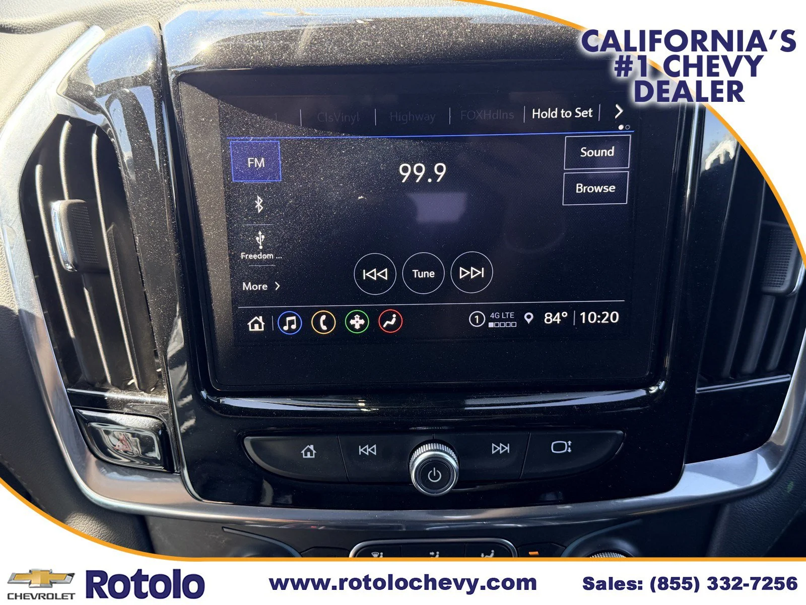 Used 2023 Mosaic Black Metallic Chevrolet LT Cloth image 18